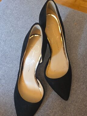 Jessica Simpson Black Suede Pointed Toe Pumps